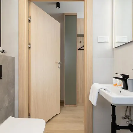 Апартаменты Modern With Air Conditioning In Downtown By Renters *