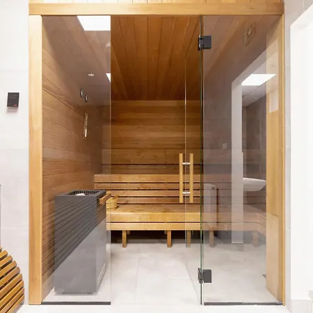 Modern With Air Conditioning In Downtown By Renters Appartement Krakau