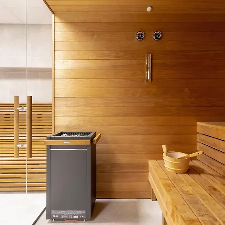 Modern With Air Conditioning In Downtown By Renters * Cracovie